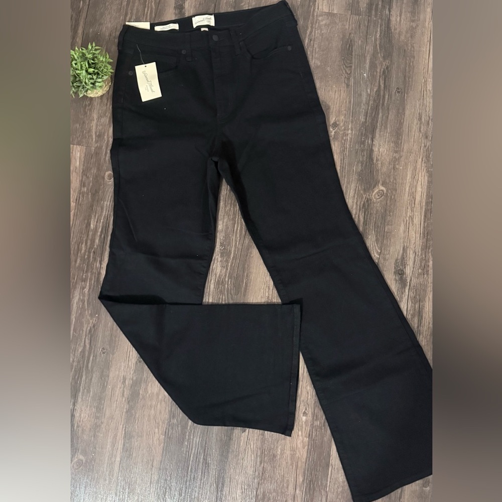 Universal Thread Women's Flare Black Jeans